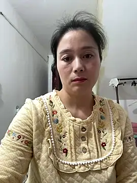 美女buusoom在线直播