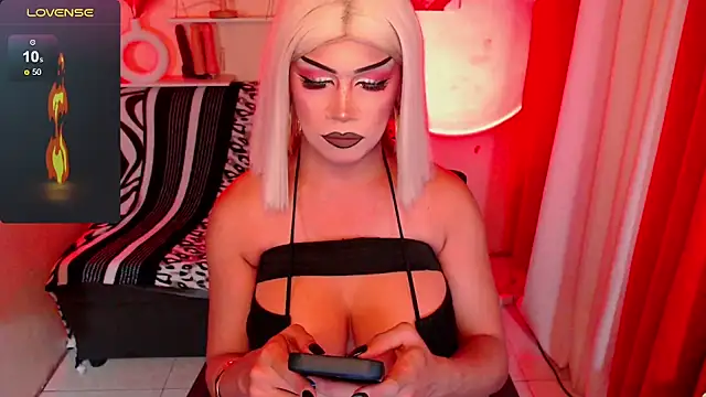 deliciousClaire webcam