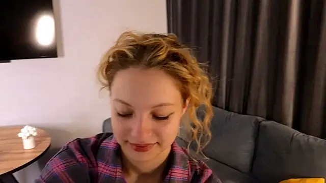 EmmaaMcDon webcam