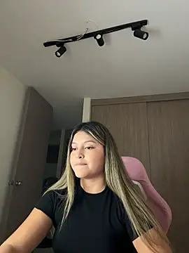 lunablossom_ (F young) - dildo in your ass