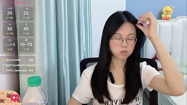 美女Luna-666在线直播
