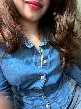 riya_sharma11 webcam