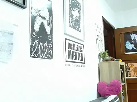 ViioletaMora webcam
