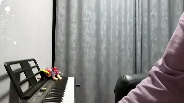 CutieAnny webcam