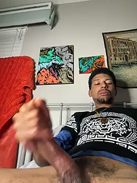 BigPrettyDick777 webcam