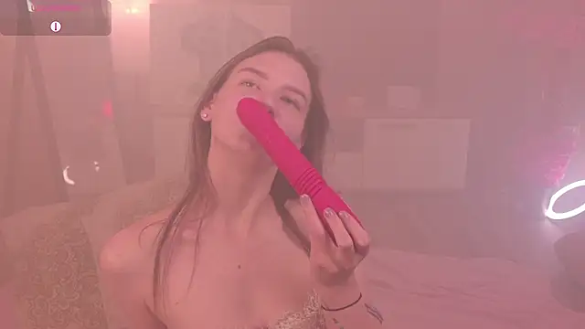 PinkClou9 webcam