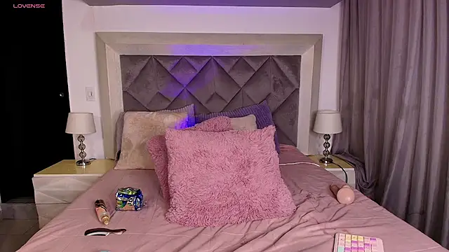 Lickpink1 webcam