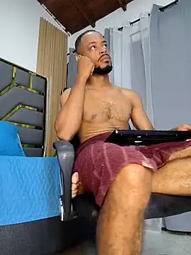 Oliver_bigblack_cock webcam