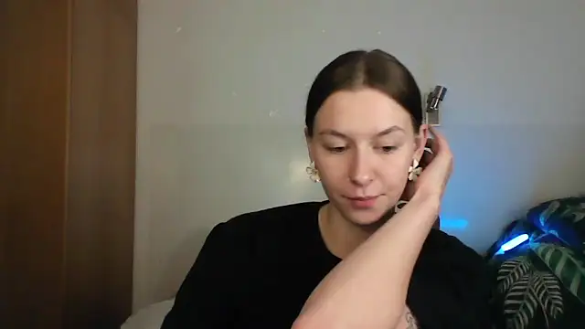 JuicyErika webcam