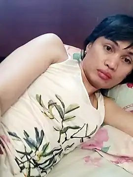 QueenSoreal webcam