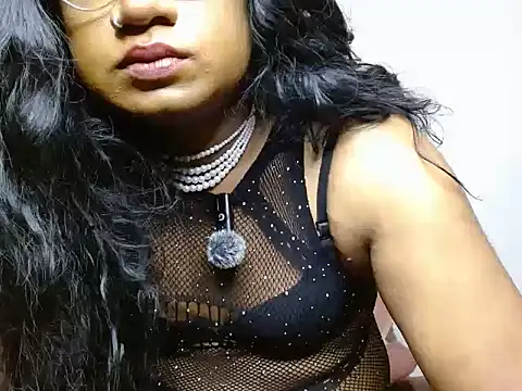 Dusky_Mallu_ webcam