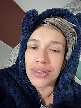MARILYNMADELENAKOVANOVA webcam