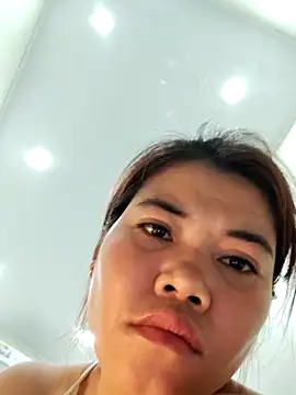 Lyly_suri07 webcam