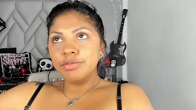 MirandaHaguen webcam