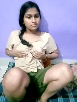jerin_couple61 (F young) - Boobs oiling show