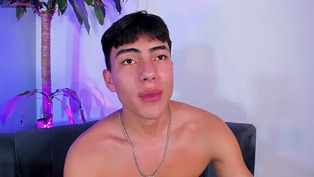 EthanSantori webcam