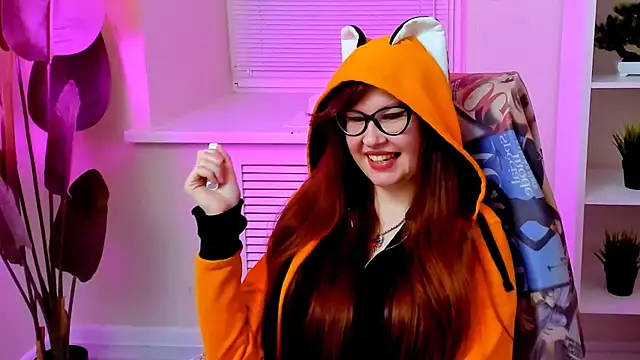 CarolGiggly webcam