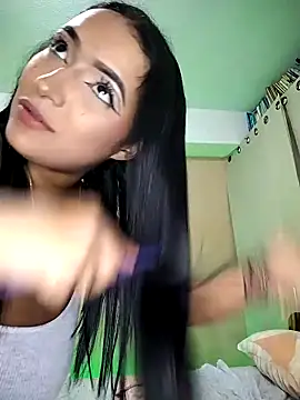 SaharQamar webcam