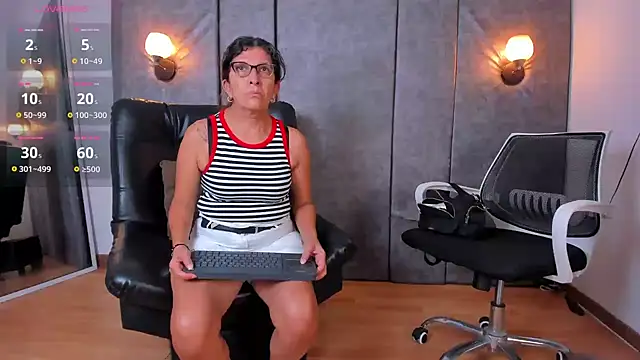 Keyla_Milf webcam