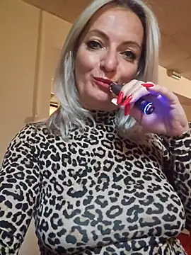 LadyTouch webcam