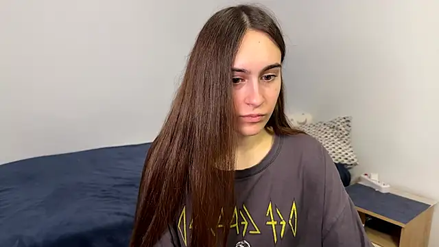 alicekolltt (F young) - strip naked