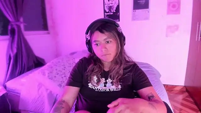 StephaniFox webcam