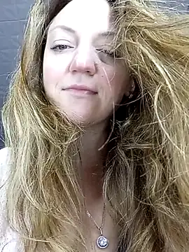 KattyLuuu webcam