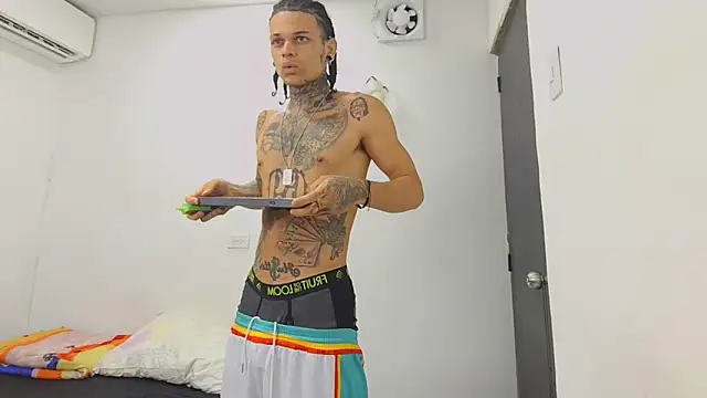 hot_man05 webcam