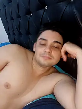 Dearlyescream27 webcam