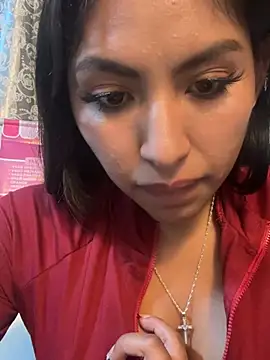 BrunetteBliss69 webcam
