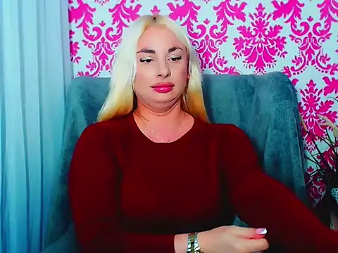 LuxuriaGoddess webcam