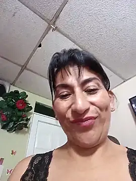 lucia_rios (F milf) - Show My feet