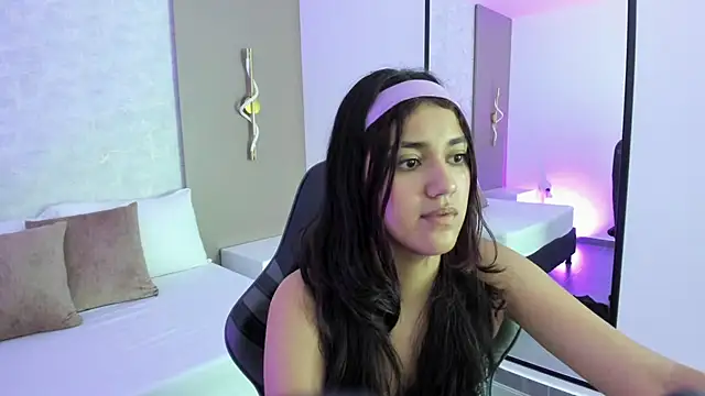 cristin_collins webcam
