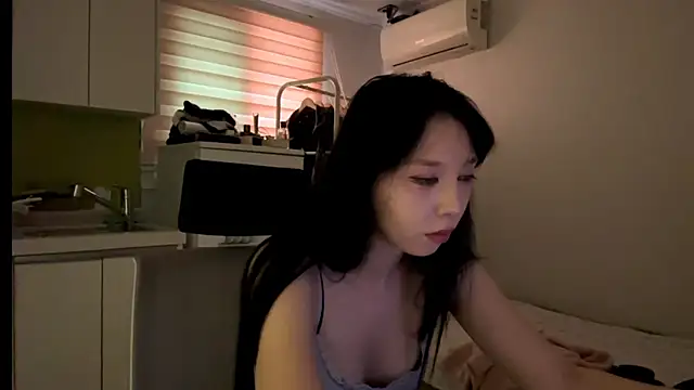 LeonoreCriger webcam
