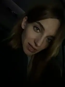  -AngelAri- chat room