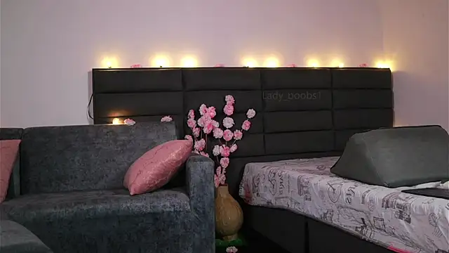 kathieandpovcock1 webcam