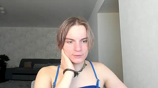 milliKira006 webcam