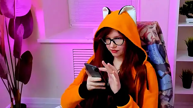 CarolGiggly webcam