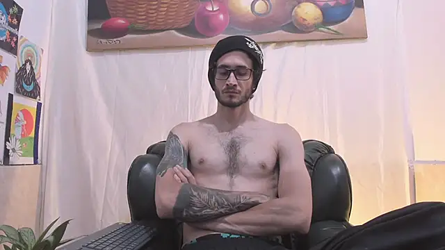 Loggan_donnelly webcam
