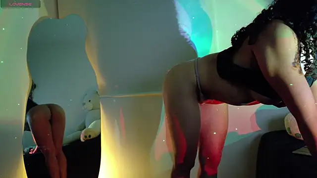 Lia_Tinez webcam