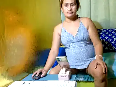xxloveheart webcam