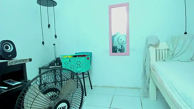 cris_dulce webcam