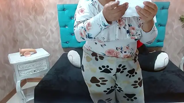 KeniaLovex webcam