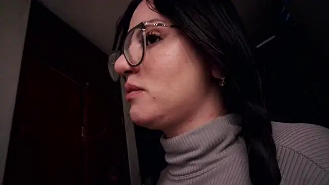 AnnyelinnaLove webcam