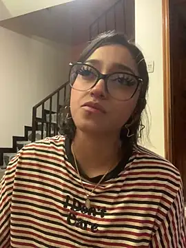 LilithMonette webcam