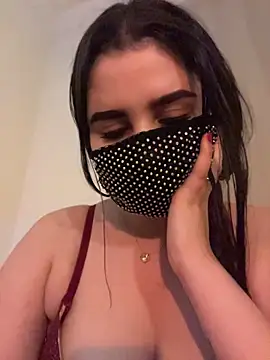 Webcam Model (GLAMOURk)  is live.Free join now!
