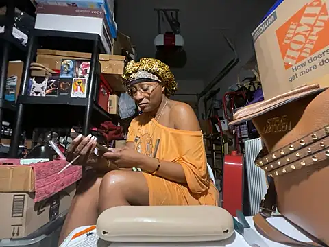 wynterheat (F milf) - 1 1/2 HR nude chores show✨2 tkn