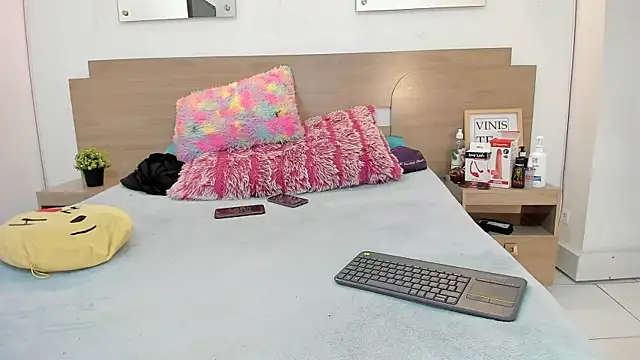 ebony_n_blonde (G young) - 🌹slow masturbation🌹
