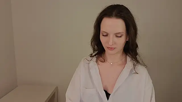 Ariadna_Shy webcam