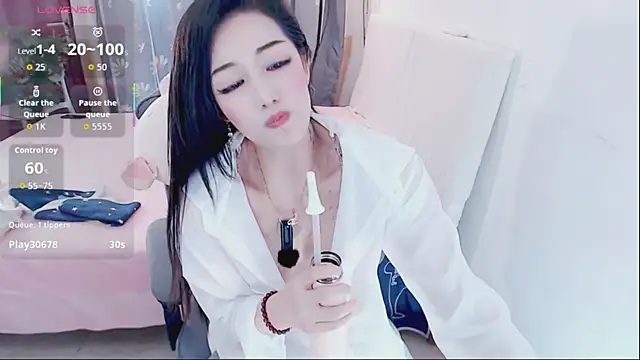 美女yaoyao-baby520在线直播